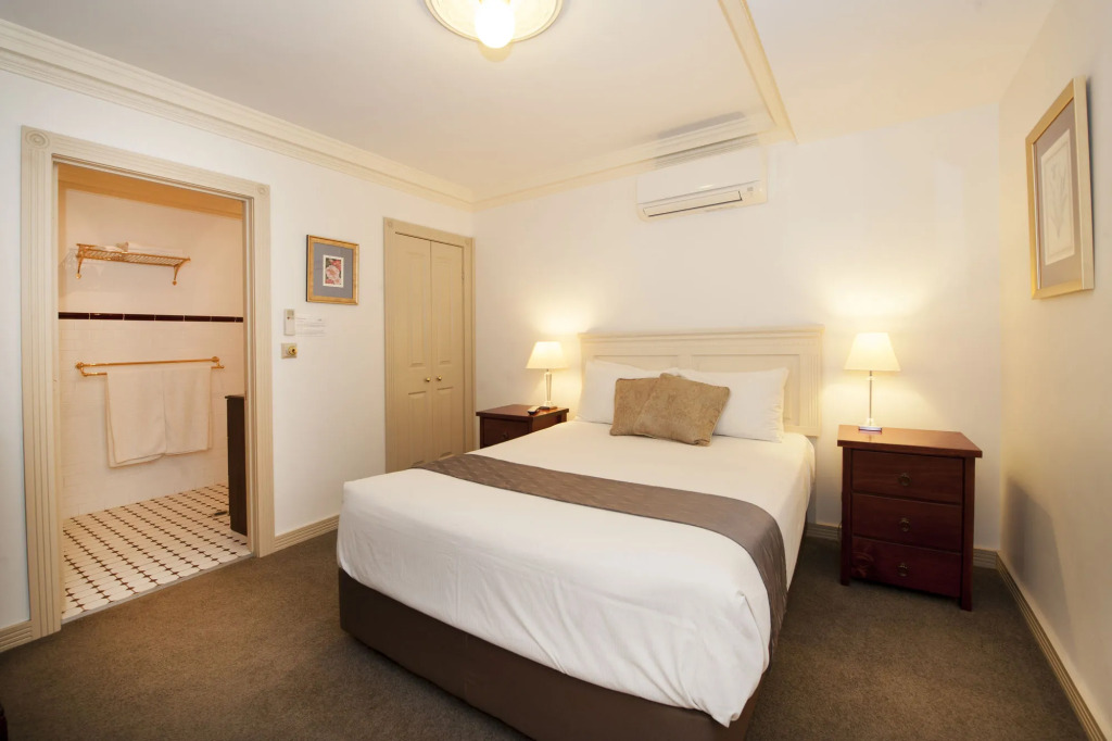 Cobb & Co Court Boutique Hotel — фото 6