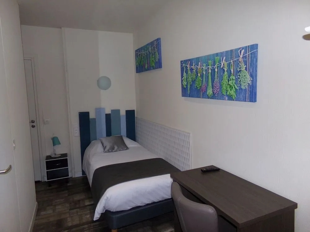 Hotel photo 12