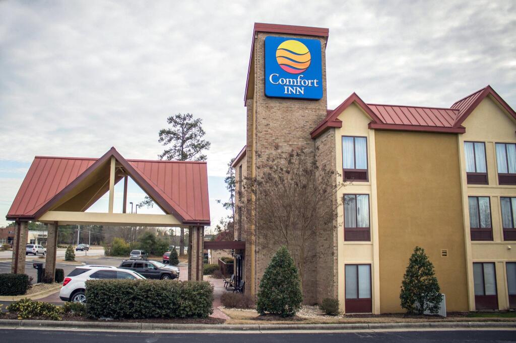 Comfort Inn & Suites Fuquay Varina image