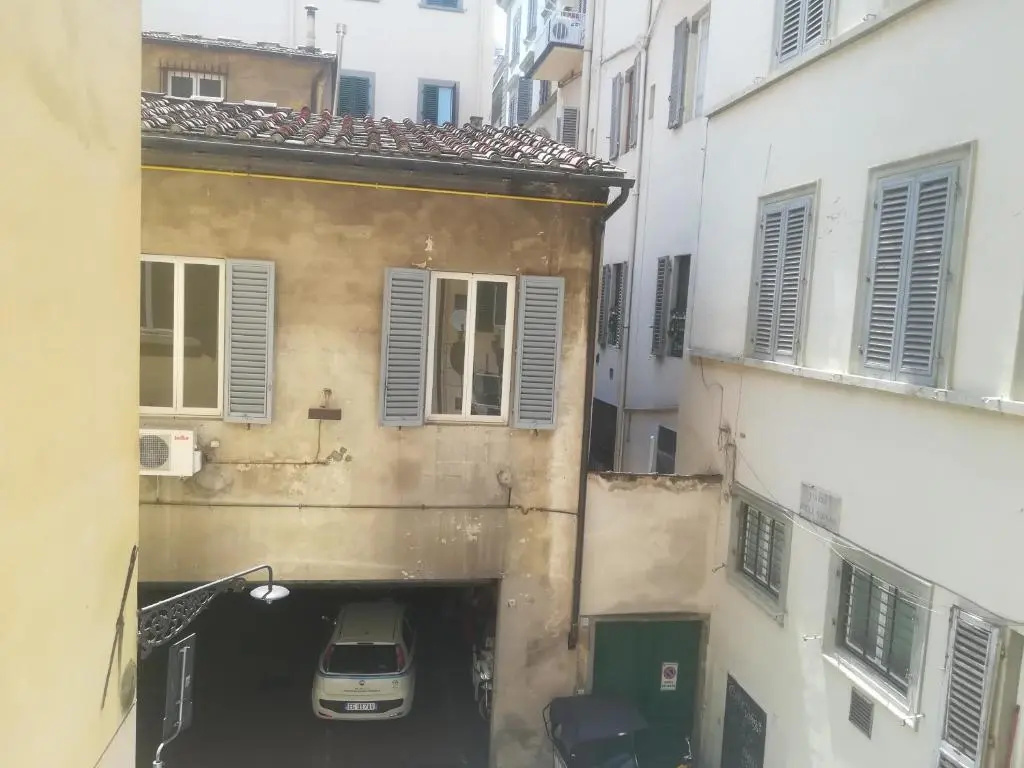 Standard Double room with courtyard view (full double bed)