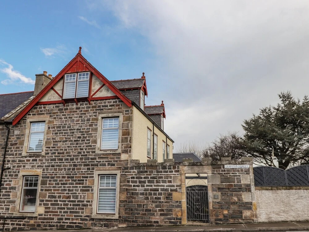 1 Seafield Street