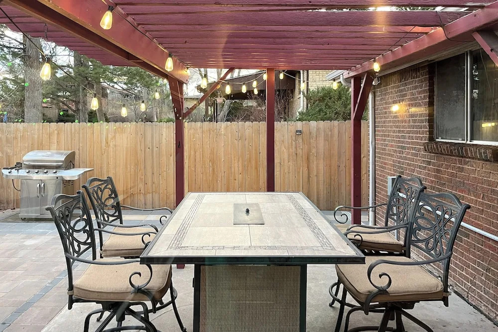 Hot Tub, Pool Table, BBQ Patio, Yard Games