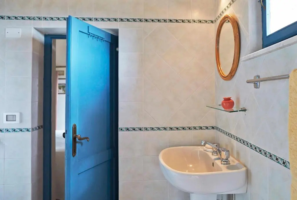2 Bedrooms Cottage