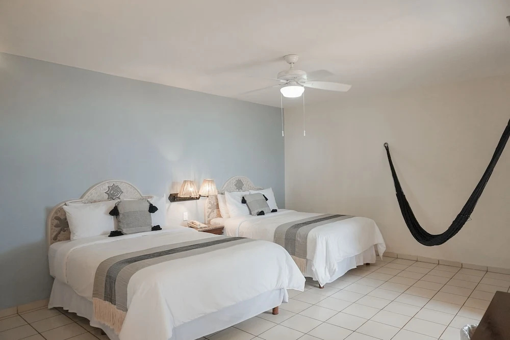 Standard Quadruple room with ocean view
