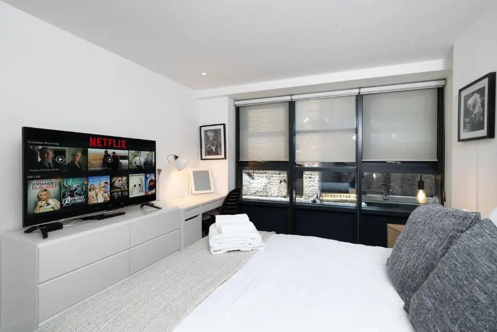 NEW 2 Bedr 3 Beds 2,5 Bath COVENT GARDEN