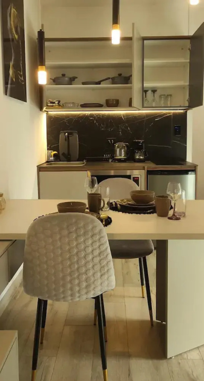 Xoe Mini-suites and Apartments