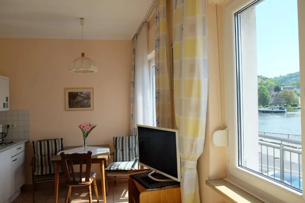 Panorama-Café MOSELGARTEN - Chambres