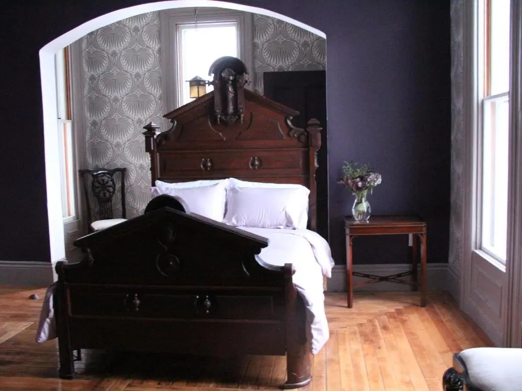 Deluxe Double room (full double bed)