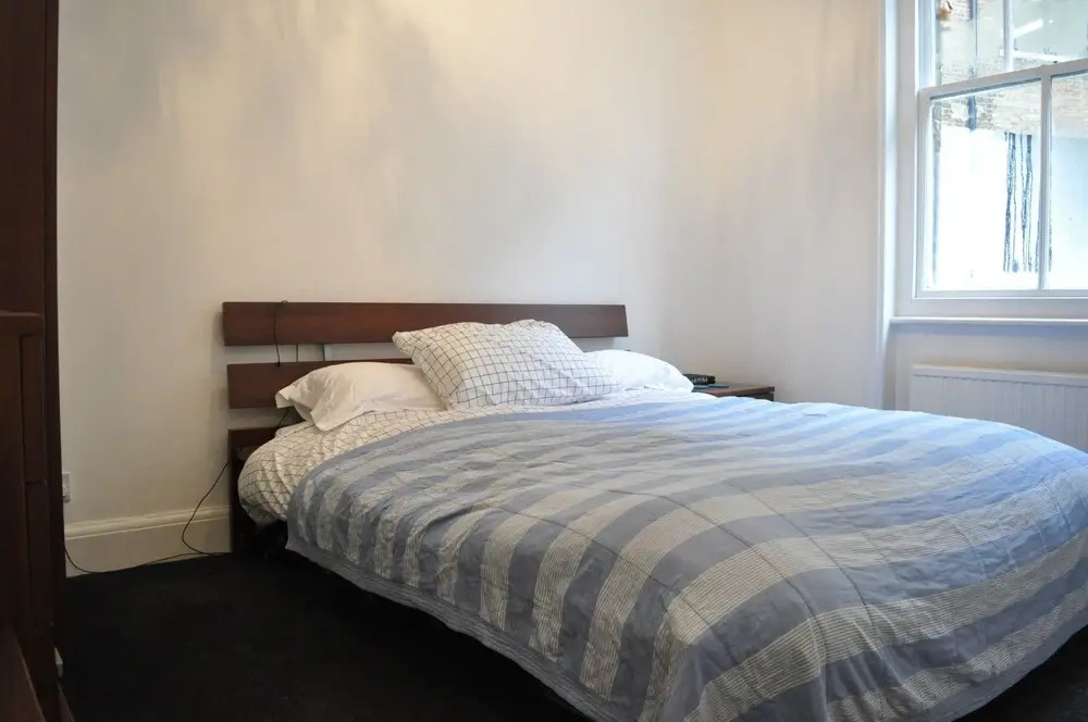 Bright 1 Bedroom Apartment in Great Location