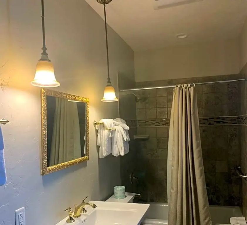 Riverside Hot Springs Inn & Spa - Adults Only - Chambres
