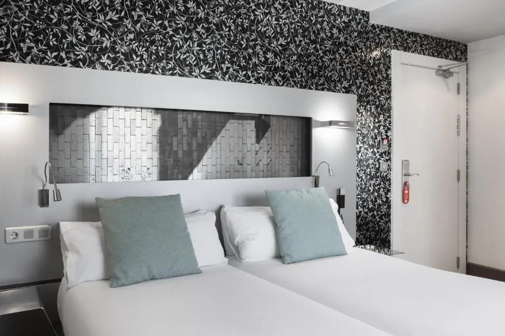 Double room (full double bed) (bed type is subject to availability)