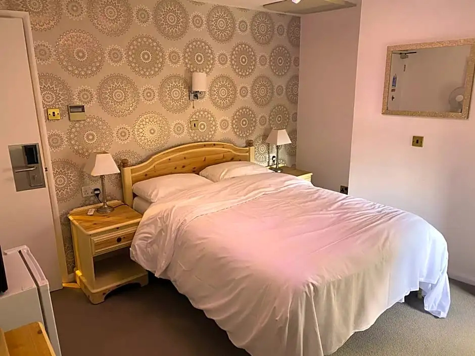 Three Queens Hotel - Chambres