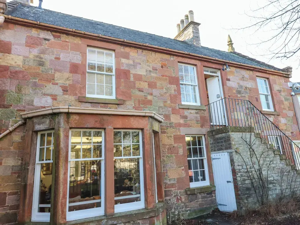 Pear Cottage - Priorwood Garden