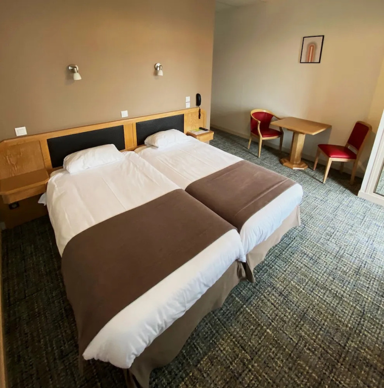 Standard Double room (full double bed)
