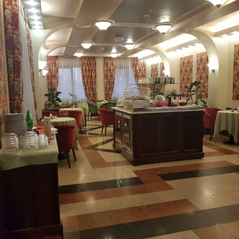 Hotel photo 13
