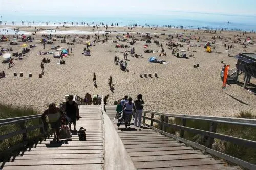Beach & Waterfront