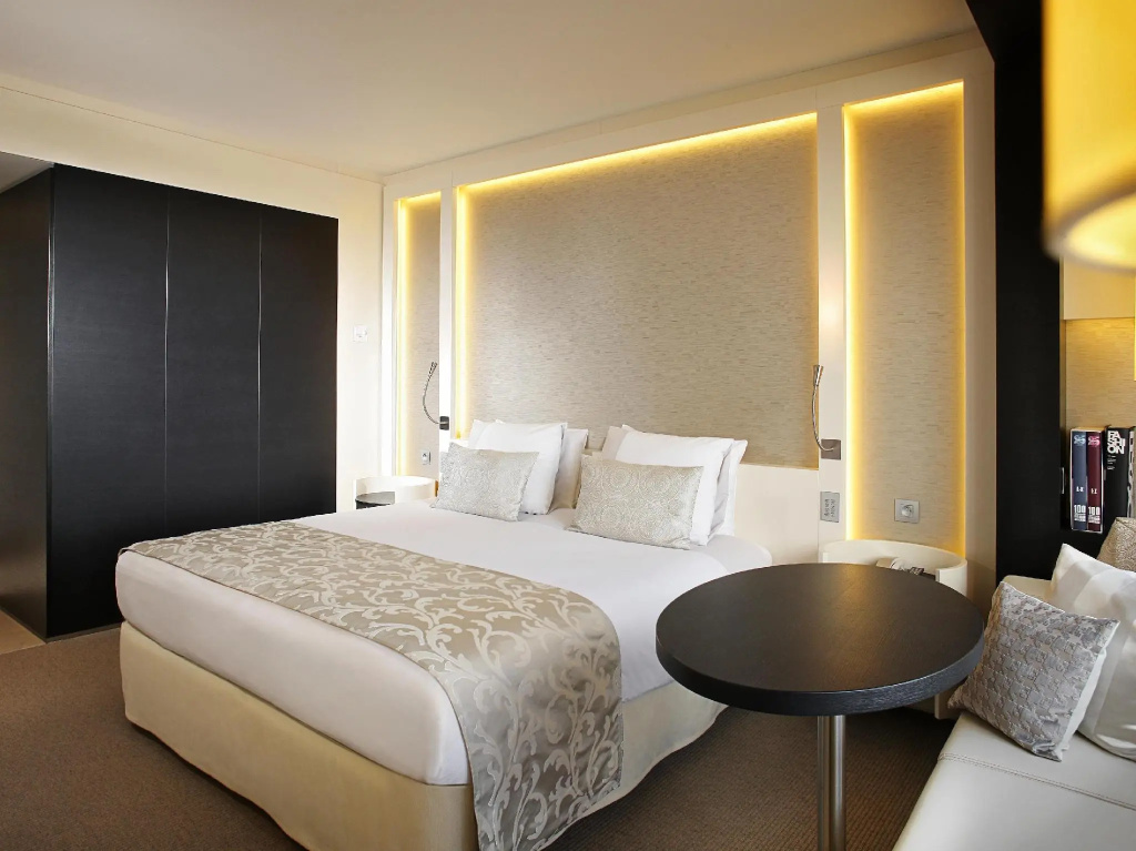 Superior Double room (full double bed)