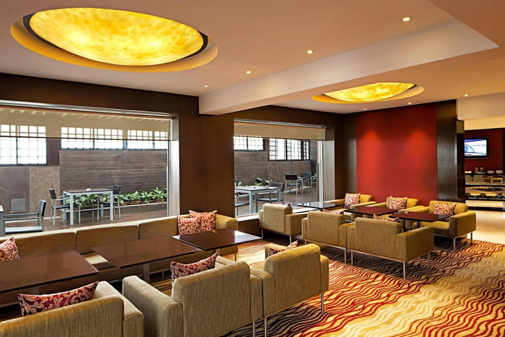 Courtyard by Marriott Mumbai International Airport - фото 24