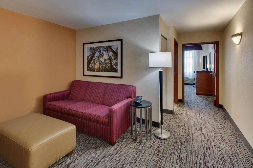 Drury Inn & Suites Meridian - Chambres