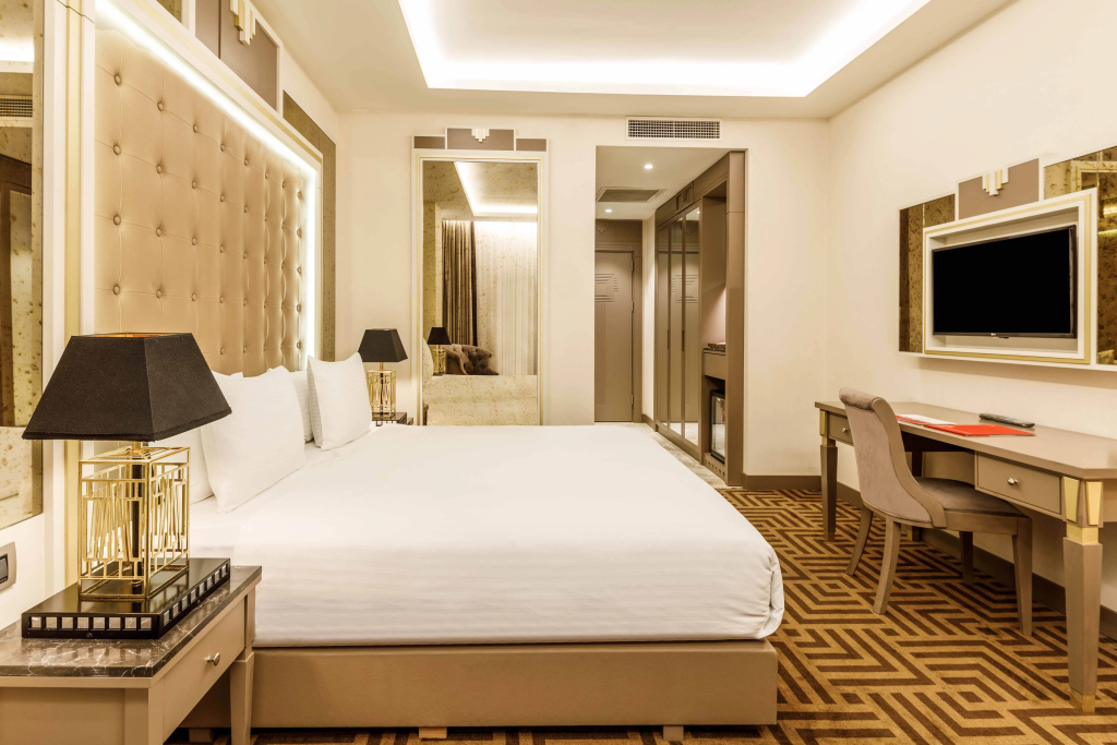 Rixos Downtown Antalya All Inclusive - The Land of Legends Access — фото