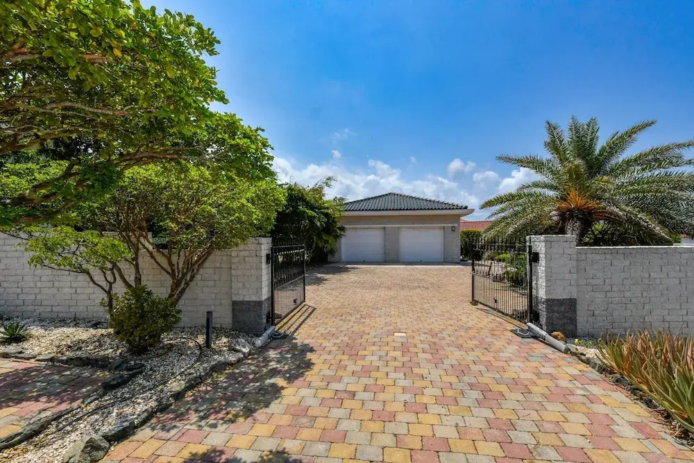 180 Ocean View 2 min to Beach Jacuzzi