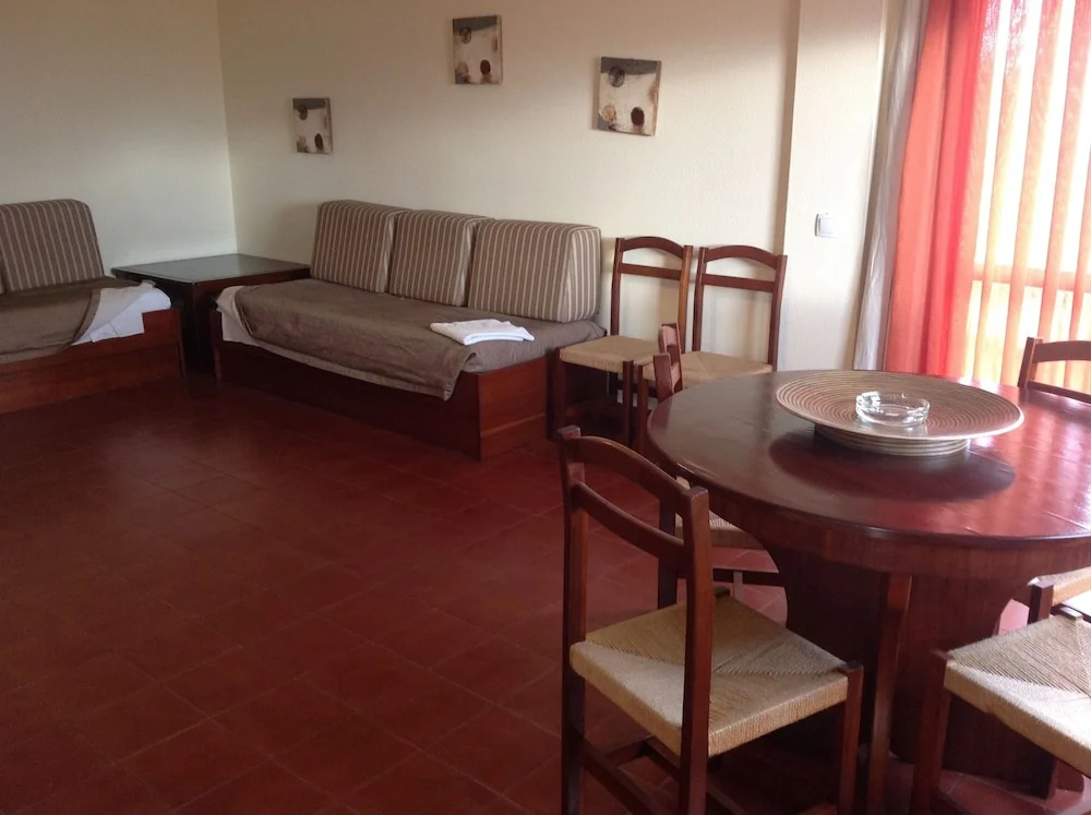 2 Bedrooms Apartment with balcony