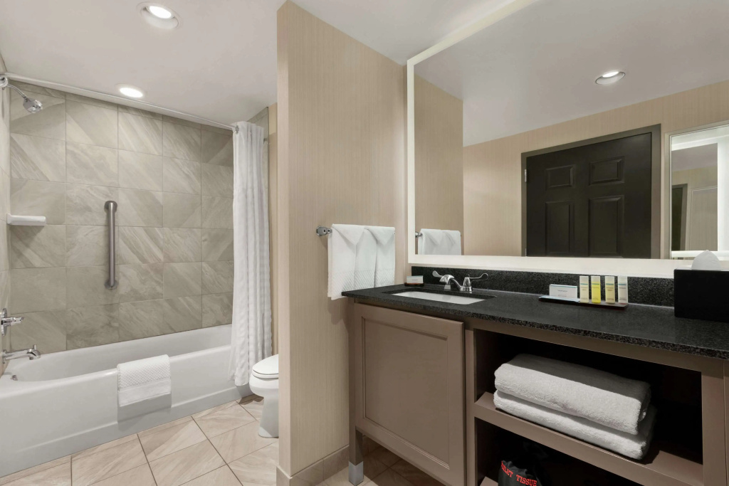 Embassy Suites by Hilton Charlotte Ayrsley - Général