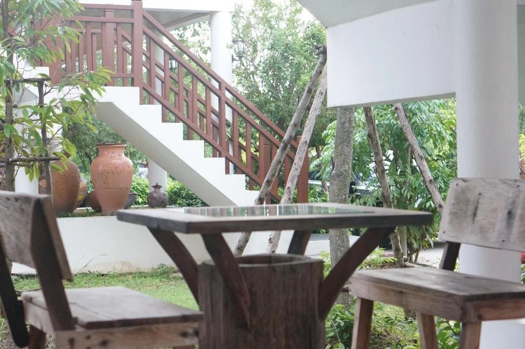 Balcony & Terrace