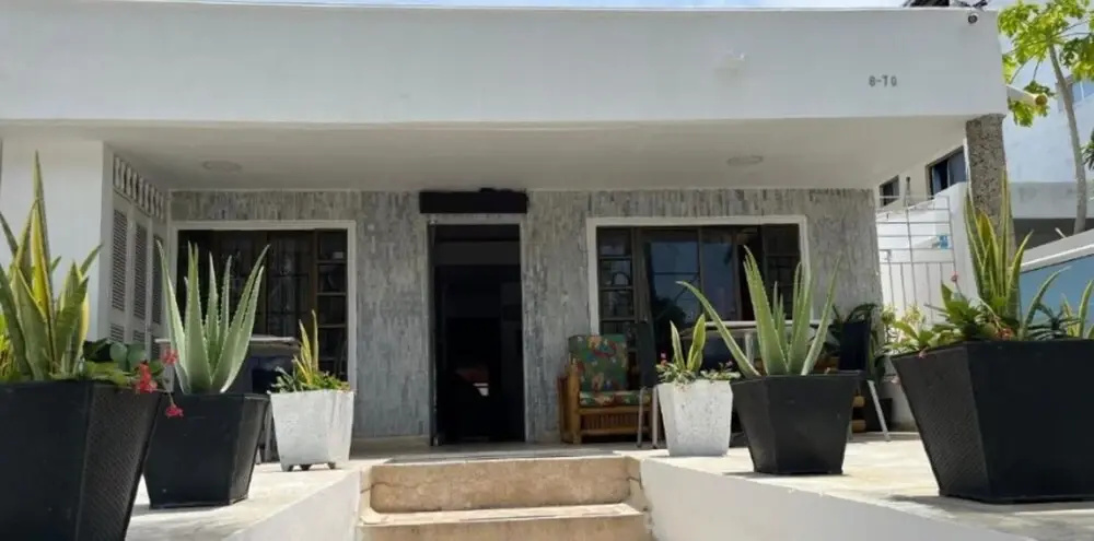 Hotel Aiport Crespo