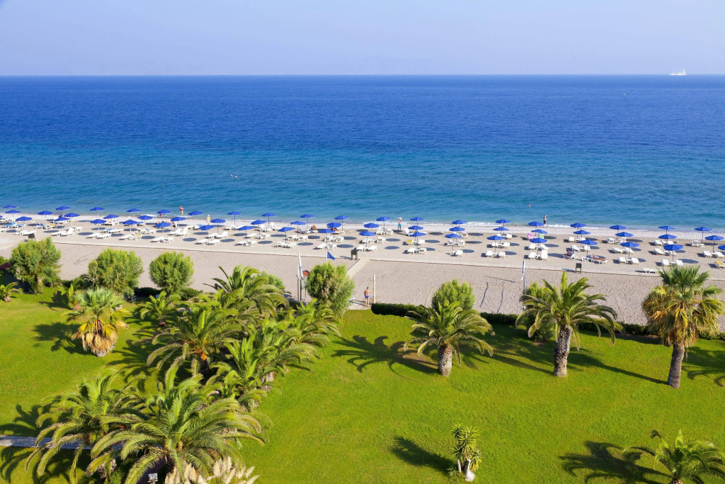 Beach & Waterfront