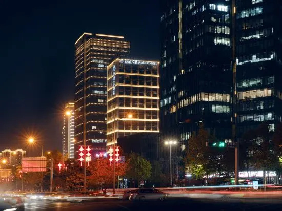 Xi'an Administrative Center Cloud x Hotel