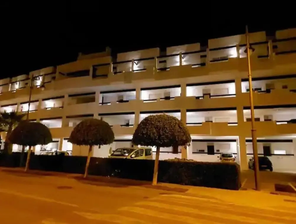Stylish 2-bed Apartment Overlooking the Fairways