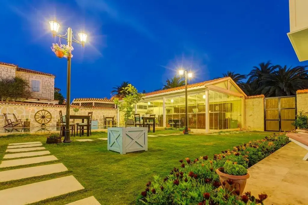 Bella pietra otel