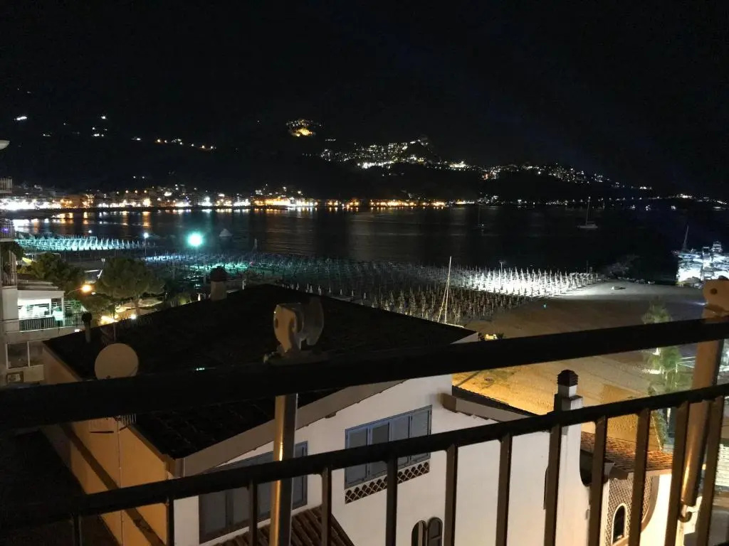 Belvedere Naxos 10
