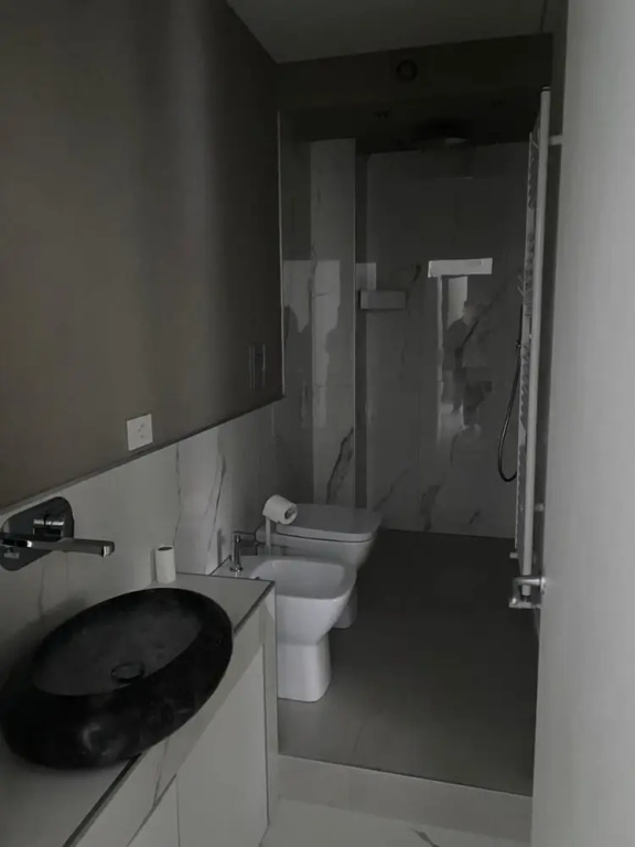 1 Bedroom Business room