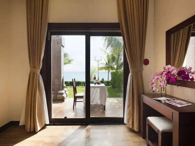 Standard Double room with ocean view (twin beds)