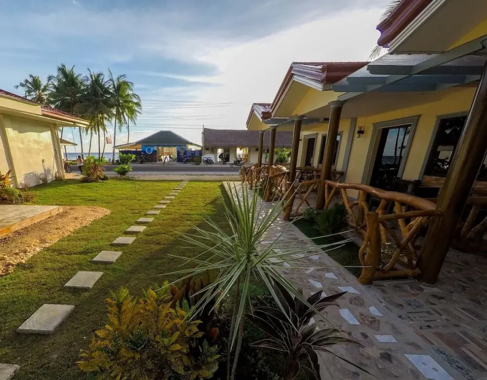 Aloha Seaside Resort
