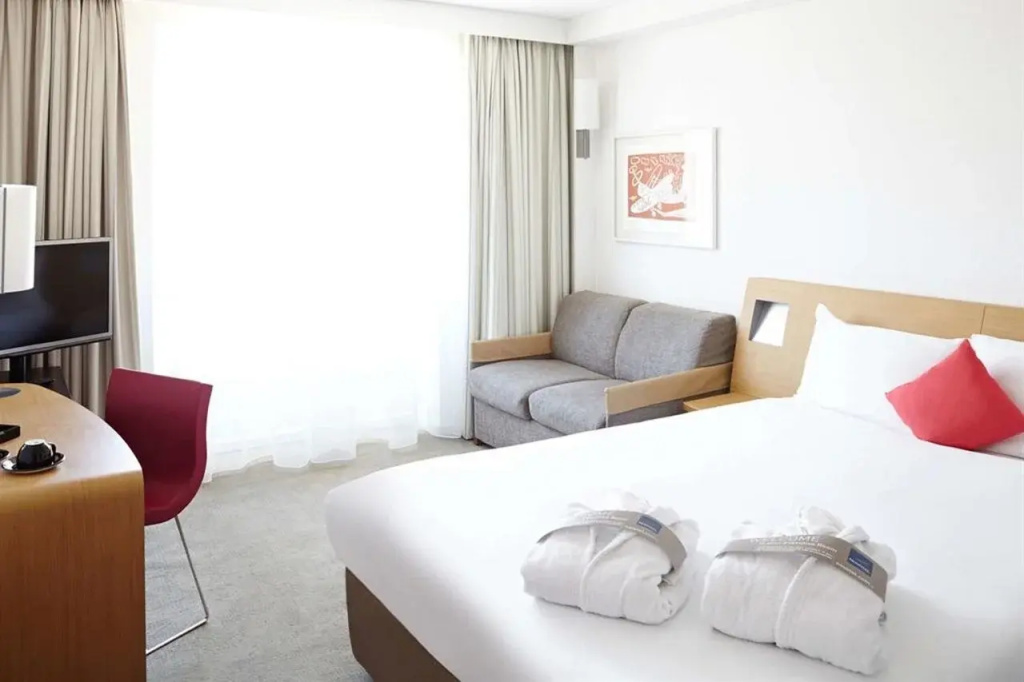 Ibis Styles Barcelona Sant Joan Despi — фото