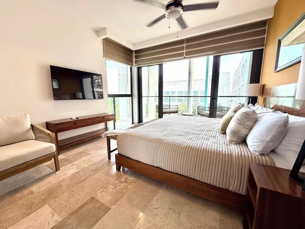 Deluxe Apartment