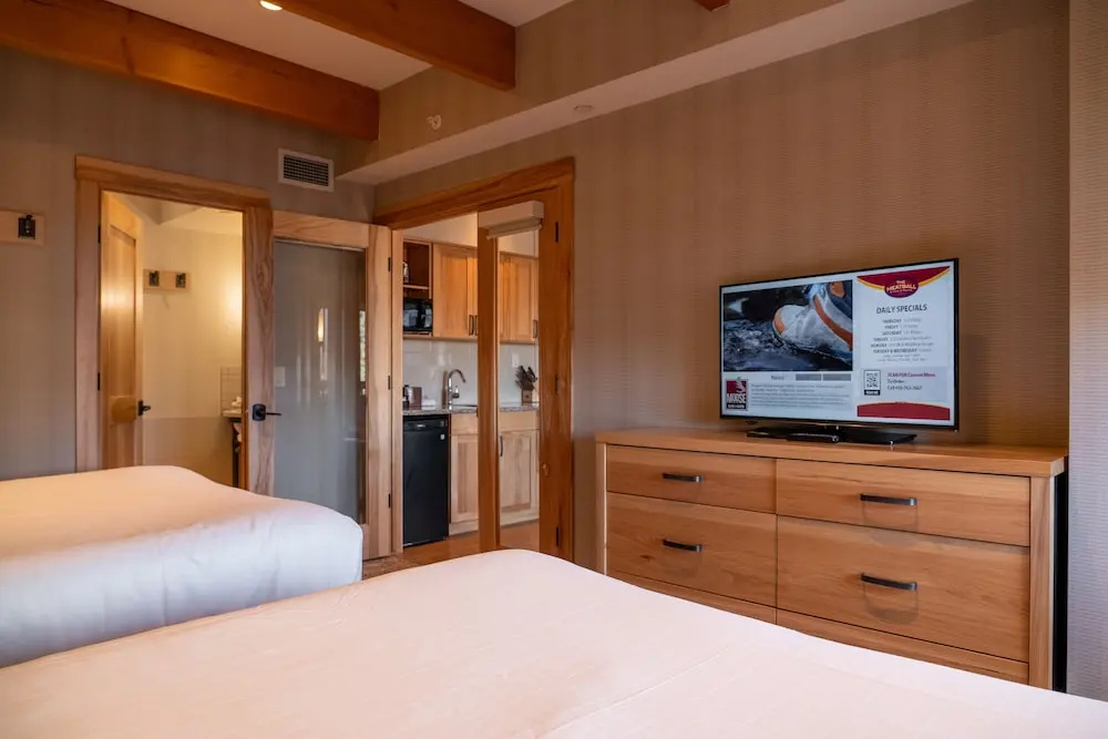 2 Bedrooms Suite with balcony