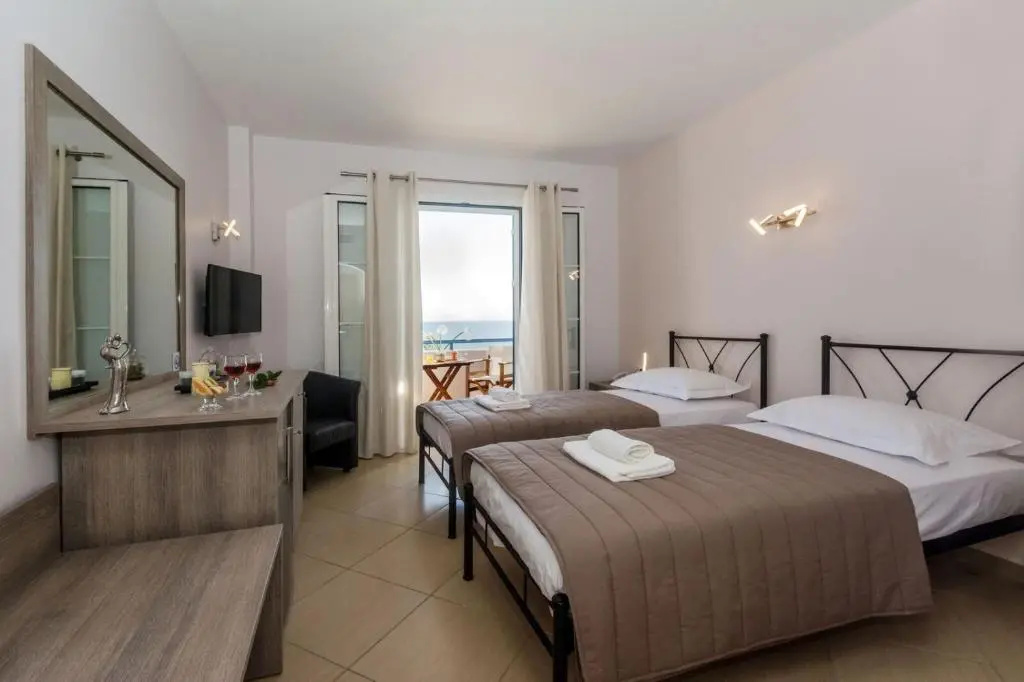 Standard Double room with sea view (twin beds)