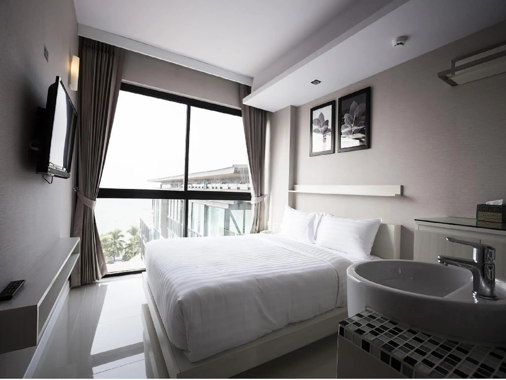 Serenotel Pattaya Beach Front - Général