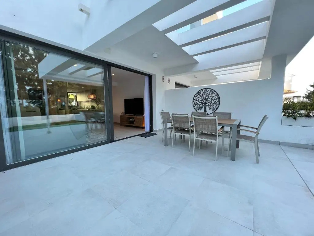 New 3 bed townhouse Estepona beachside