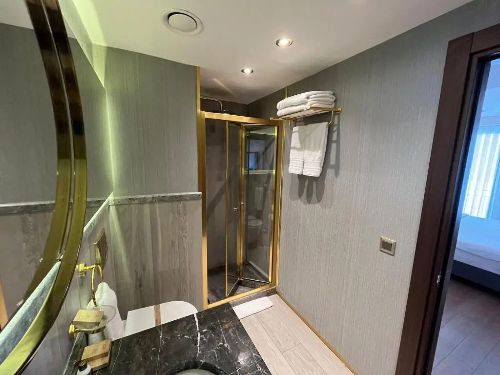 Kings Cross Hotel Istanbul — 7