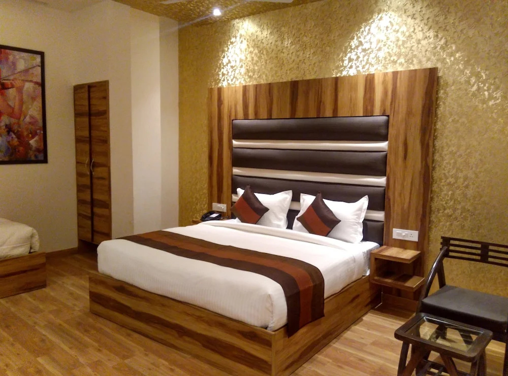Deluxe Double Duplex room (full double bed)