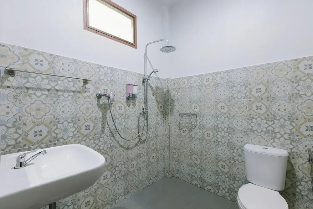Бунгало с балконом в Kataonsea Bungalows