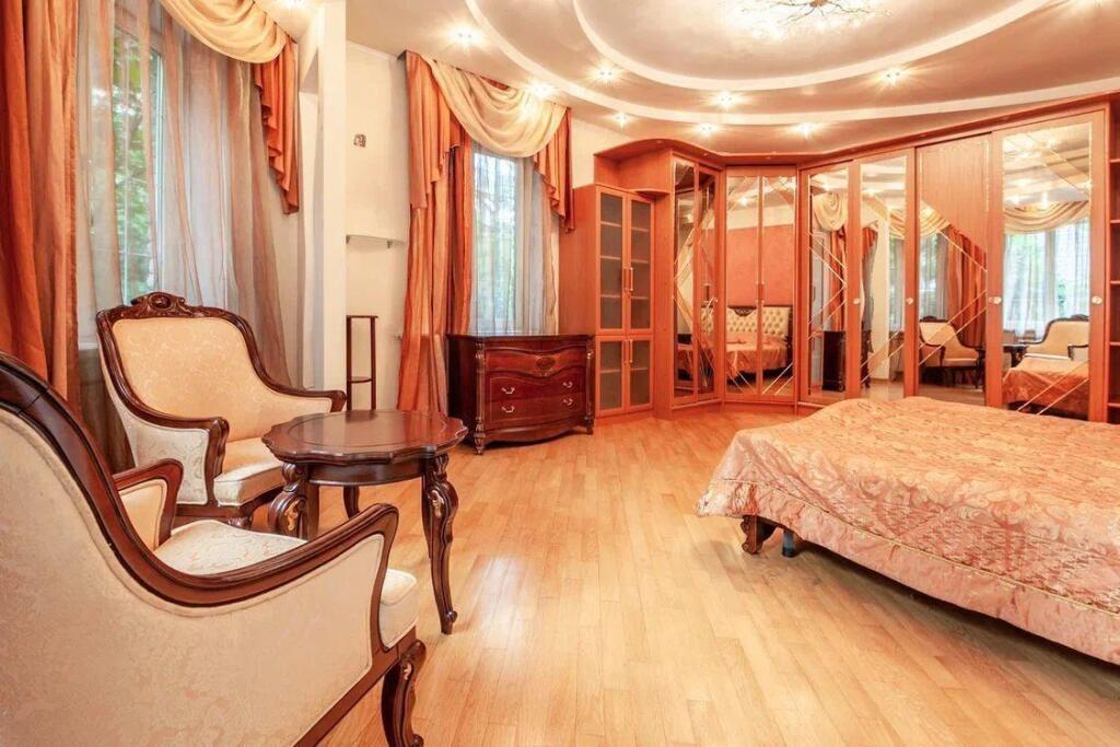 Коттедж Superior с 4 комнатами с балконом в Cottage.Moscow