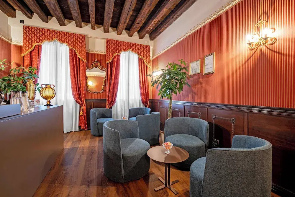 Hotel photo 14