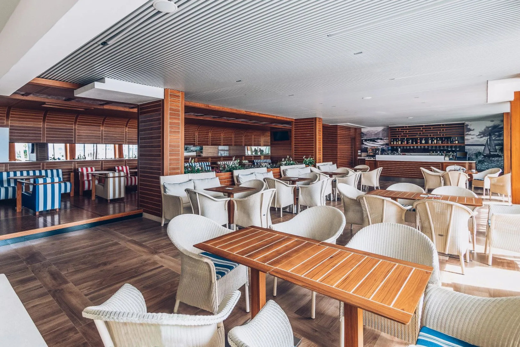 Carine Hotel Delfin - Général
