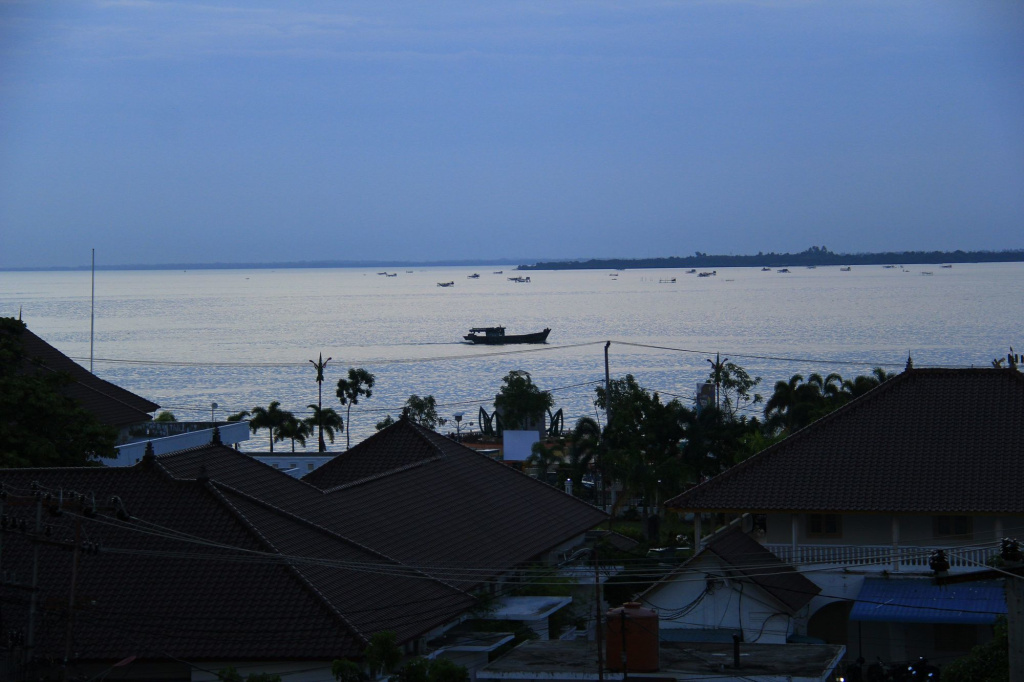 Beach & Waterfront